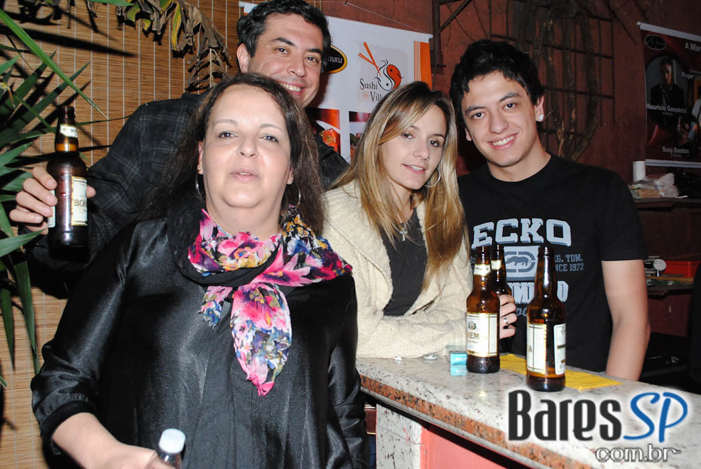 A Marcenaria comemorou 9 anos com shows de Roger, Maurício Gasperini e Suzy Bastos A Marcenaria comemorou 9 anos com shows de Roger, Maurício Gasperini e Suzy Bastos