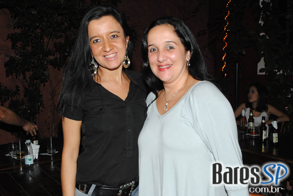 A Marcenaria comemorou 9 anos com shows de Roger, Maurício Gasperini e Suzy Bastos A Marcenaria comemorou 9 anos com shows de Roger, Maurício Gasperini e Suzy Bastos