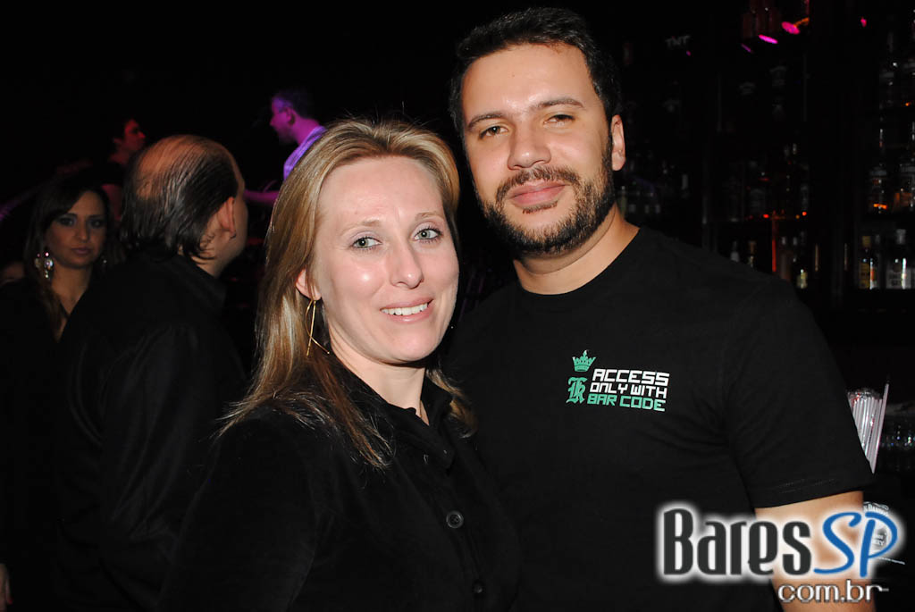 A Marcenaria comemorou 9 anos com shows de Roger, Maurício Gasperini e Suzy Bastos A Marcenaria comemorou 9 anos com shows de Roger, Maurício Gasperini e Suzy Bastos