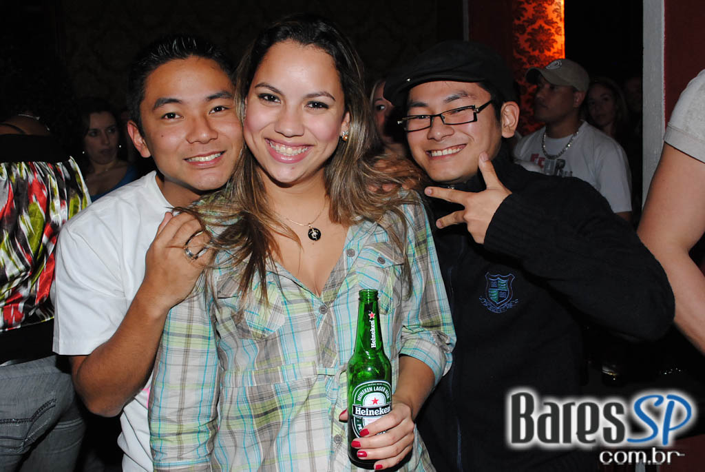 A Marcenaria comemorou 9 anos com shows de Roger, Maurício Gasperini e Suzy Bastos A Marcenaria comemorou 9 anos com shows de Roger, Maurício Gasperini e Suzy Bastos