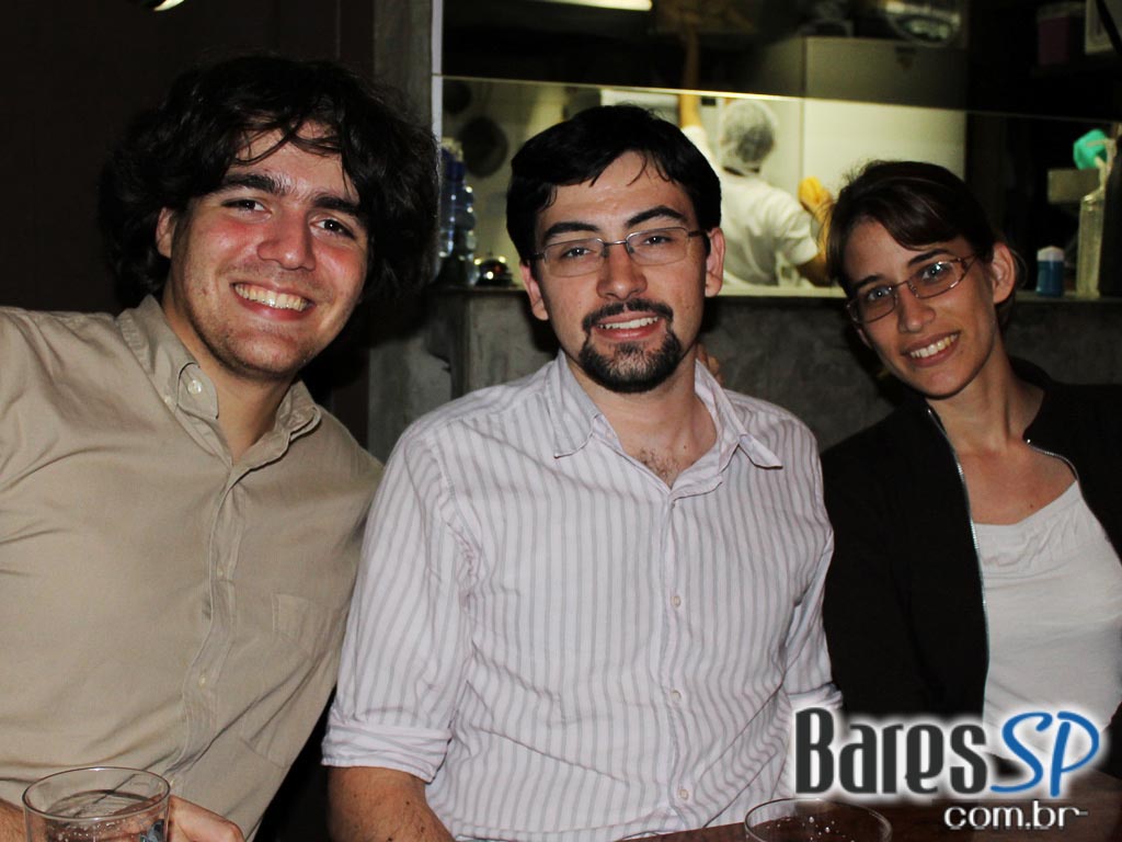 Futebol e caipirinha em dobro no happy hour de quarta-feira do Tubaína Bar Futebol e caipirinha em dobro no happy hour de quarta-feira do Tubaína Bar