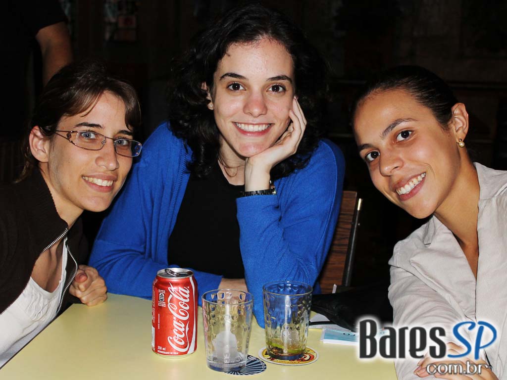 Futebol e caipirinha em dobro no happy hour de quarta-feira do Tubaína Bar Futebol e caipirinha em dobro no happy hour de quarta-feira do Tubaína Bar