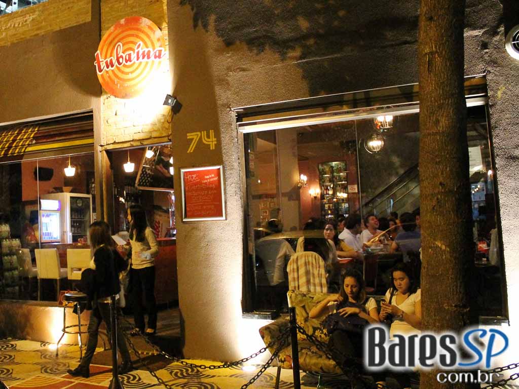 Futebol e caipirinha em dobro no happy hour de quarta-feira do Tubaína Bar Futebol e caipirinha em dobro no happy hour de quarta-feira do Tubaína Bar