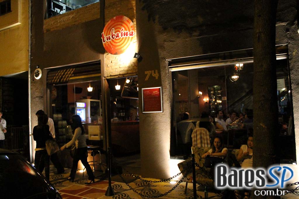 Futebol e caipirinha em dobro no happy hour de quarta-feira do Tubaína Bar Futebol e caipirinha em dobro no happy hour de quarta-feira do Tubaína Bar