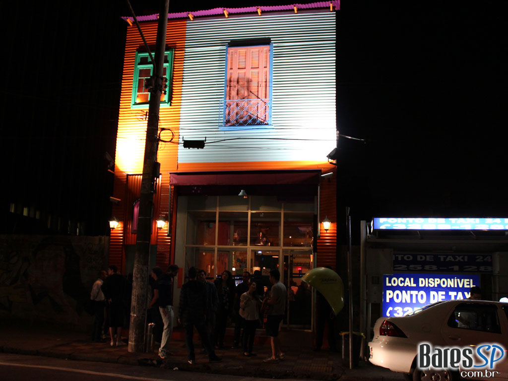 Bar Exquisito no happy hour! Bar Exquisito no happy hour!