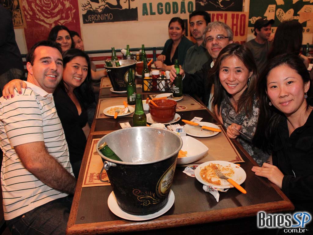 Bar Exquisito no happy hour! Bar Exquisito no happy hour!