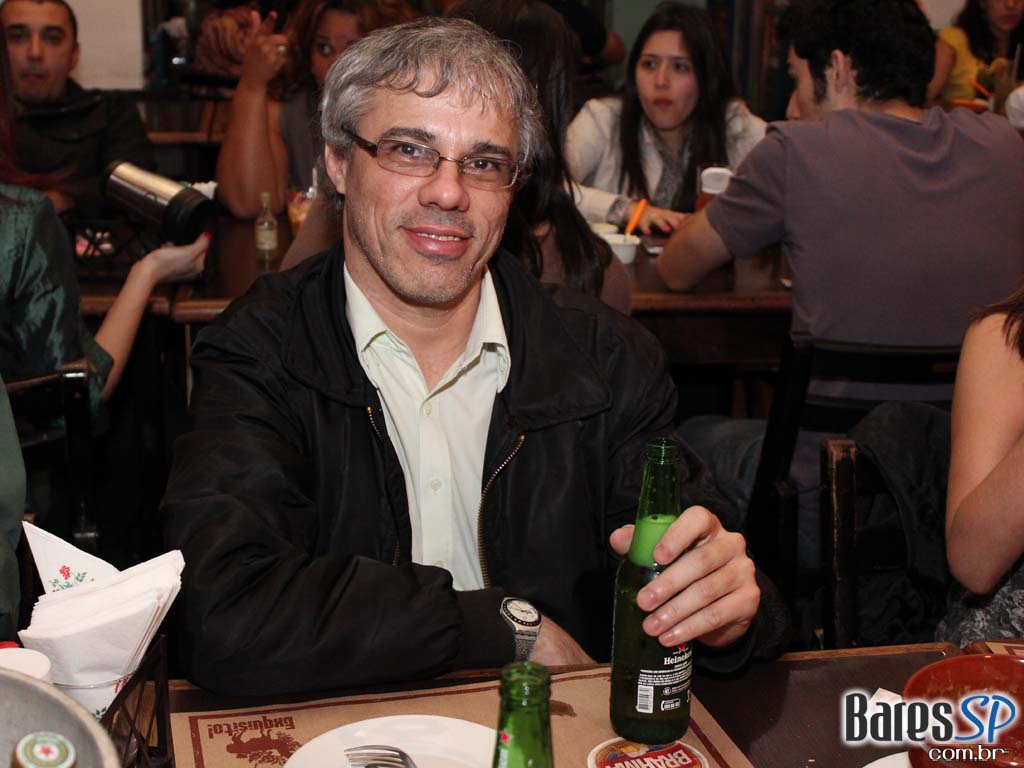 Bar Exquisito no happy hour! Bar Exquisito no happy hour!