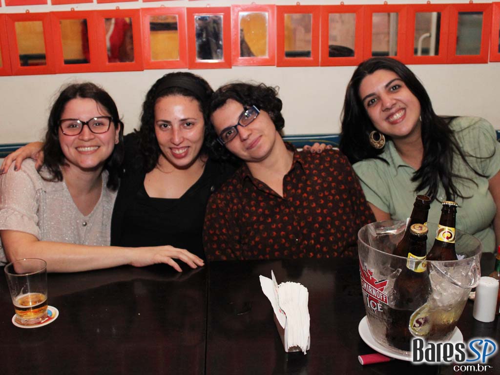 Bar Exquisito no happy hour! Bar Exquisito no happy hour!