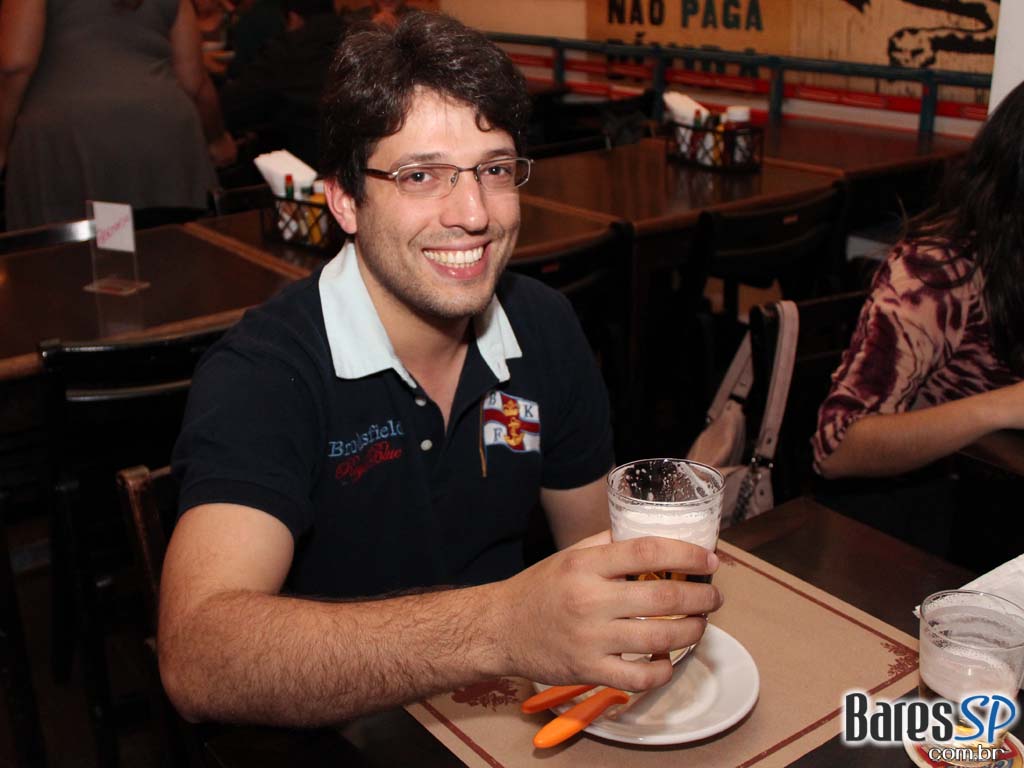 Bar Exquisito no happy hour! Bar Exquisito no happy hour!