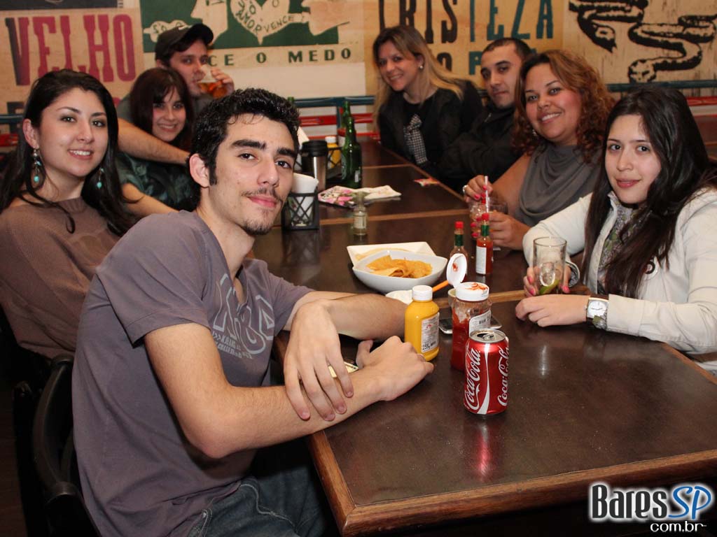 Bar Exquisito no happy hour! Bar Exquisito no happy hour!