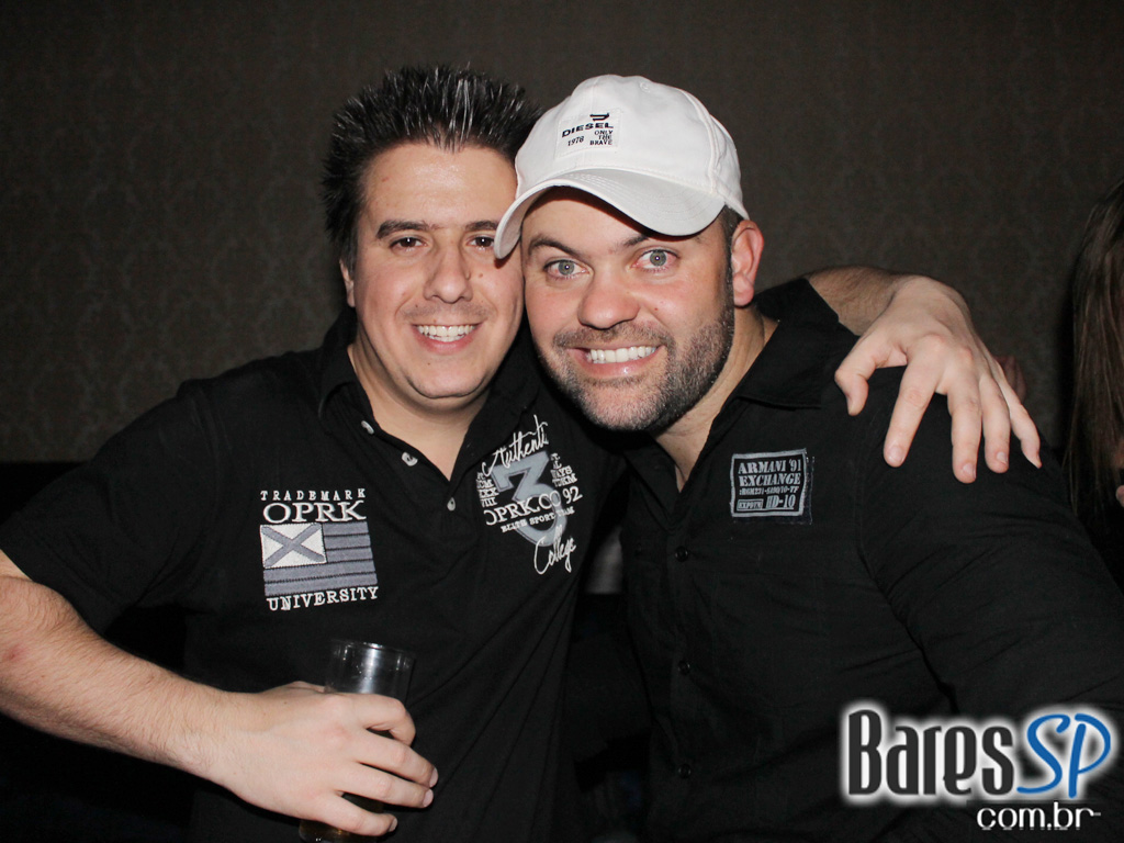 Coca-Cola e MTV levam projeto Let's Burn MTV para inauguração da Sophie Coca-Cola e MTV levam projeto Let's Burn MTV para inauguração da Sophie