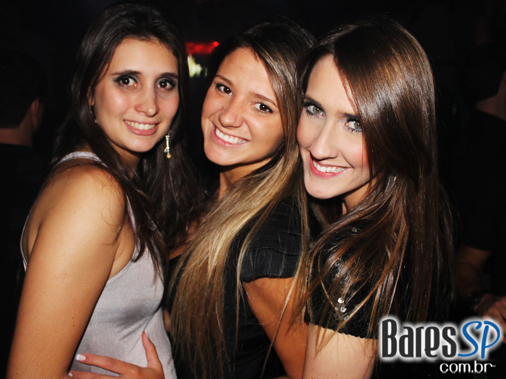 Coca-Cola e MTV levam projeto Let's Burn MTV para inauguração da Sophie Coca-Cola e MTV levam projeto Let's Burn MTV para inauguração da Sophie