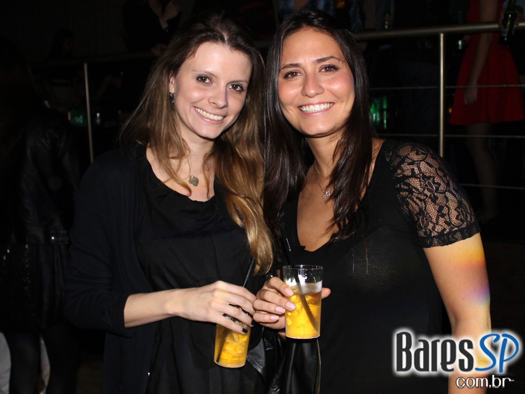 Coca-Cola e MTV levam projeto Let's Burn MTV para inauguração da Sophie Coca-Cola e MTV levam projeto Let's Burn MTV para inauguração da Sophie