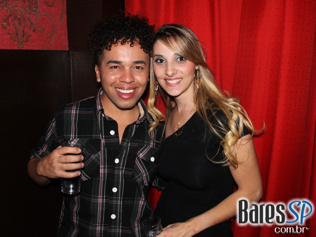 Coca-Cola e MTV levam projeto Let's Burn MTV para inauguração da Sophie Coca-Cola e MTV levam projeto Let's Burn MTV para inauguração da Sophie