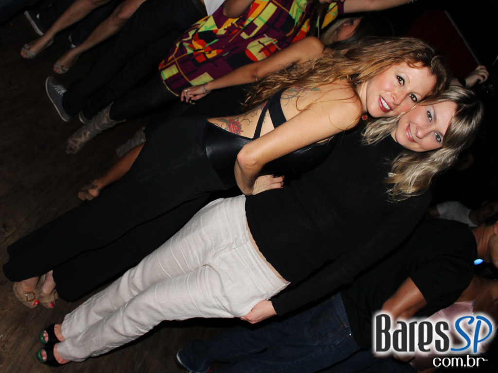 Coca-Cola e MTV levam projeto Let's Burn MTV para inauguração da Sophie Coca-Cola e MTV levam projeto Let's Burn MTV para inauguração da Sophie