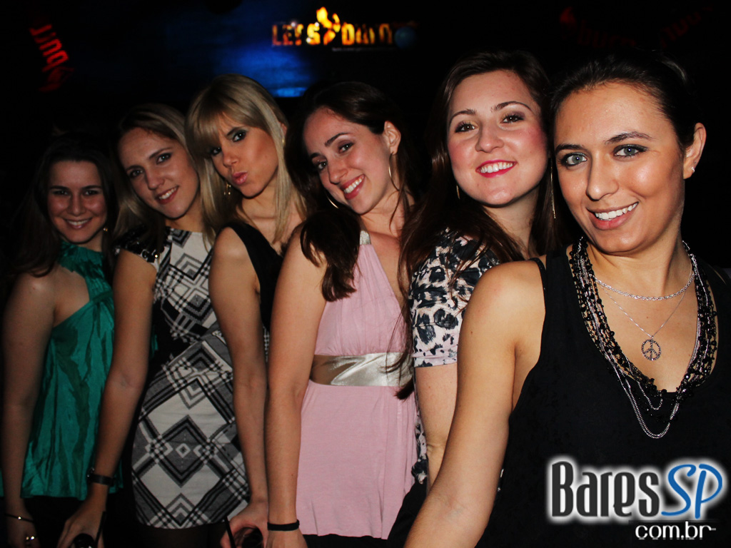 Coca-Cola e MTV levam projeto Let's Burn MTV para inauguração da Sophie Coca-Cola e MTV levam projeto Let's Burn MTV para inauguração da Sophie