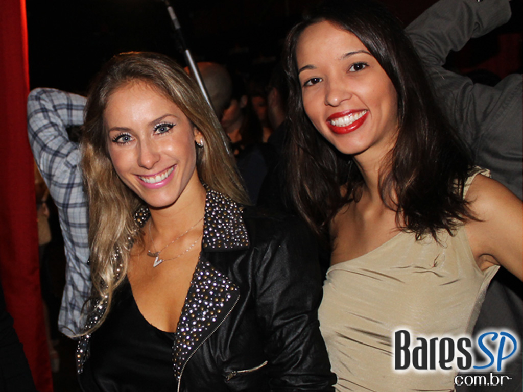 Coca-Cola e MTV levam projeto Let's Burn MTV para inauguração da Sophie Coca-Cola e MTV levam projeto Let's Burn MTV para inauguração da Sophie