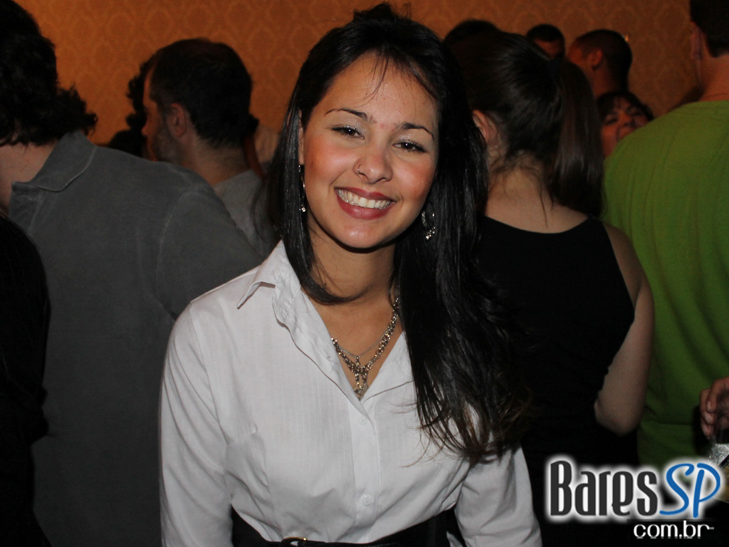 Coca-Cola e MTV levam projeto Let's Burn MTV para inauguração da Sophie Coca-Cola e MTV levam projeto Let's Burn MTV para inauguração da Sophie