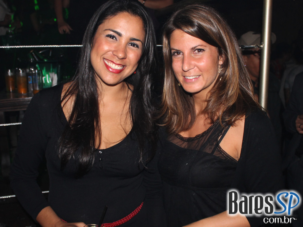 Coca-Cola e MTV levam projeto Let's Burn MTV para inauguração da Sophie Coca-Cola e MTV levam projeto Let's Burn MTV para inauguração da Sophie