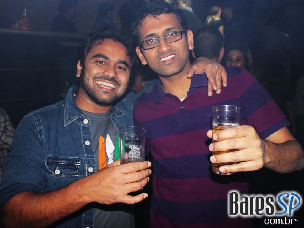 Coca-Cola e MTV levam projeto Let's Burn MTV para inauguração da Sophie Coca-Cola e MTV levam projeto Let's Burn MTV para inauguração da Sophie