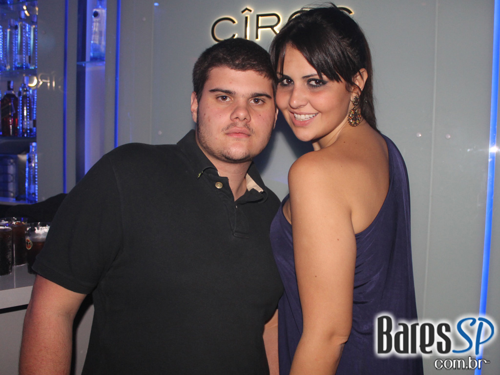 Coca-Cola e MTV levam projeto Let's Burn MTV para inauguração da Sophie Coca-Cola e MTV levam projeto Let's Burn MTV para inauguração da Sophie