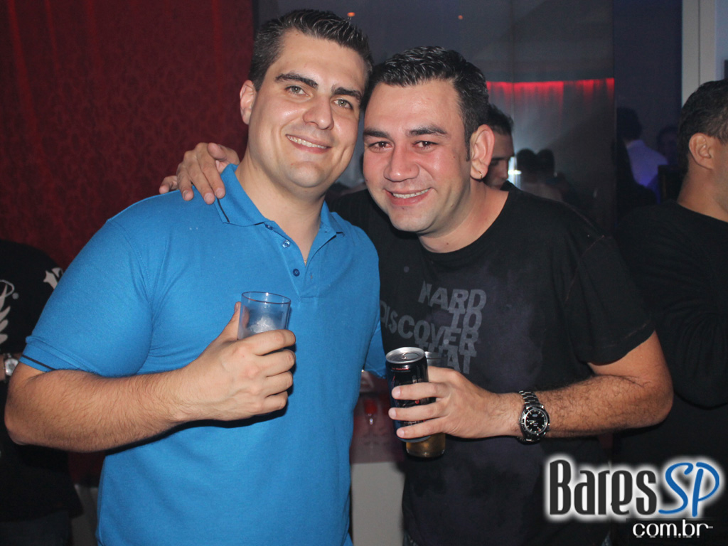 Coca-Cola e MTV levam projeto Let's Burn MTV para inauguração da Sophie Coca-Cola e MTV levam projeto Let's Burn MTV para inauguração da Sophie