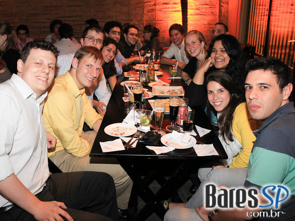 Banda Mandau apresentou show de Soul Music e Música Brasileira no Dona Flor Banda Mandau apresentou show de Soul Music e Música Brasileira no Dona Flor