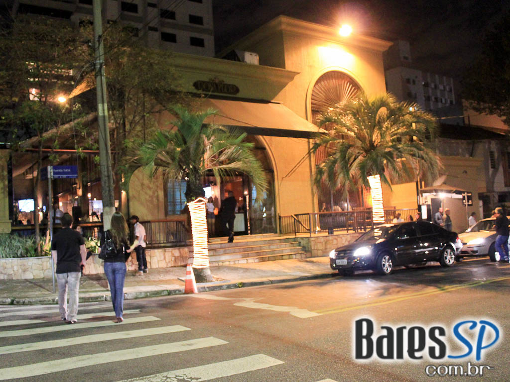 Banda Mandau apresentou show de Soul Music e Música Brasileira no Dona Flor Banda Mandau apresentou show de Soul Music e Música Brasileira no Dona Flor