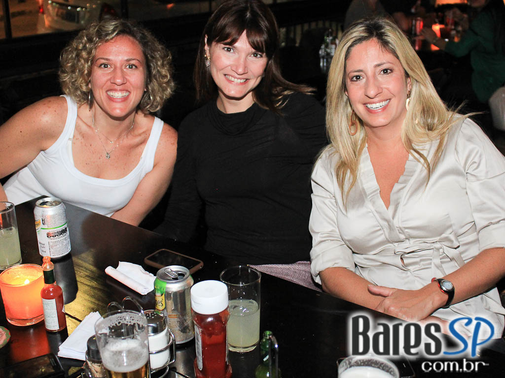 Banda Mandau apresentou show de Soul Music e Música Brasileira no Dona Flor Banda Mandau apresentou show de Soul Music e Música Brasileira no Dona Flor