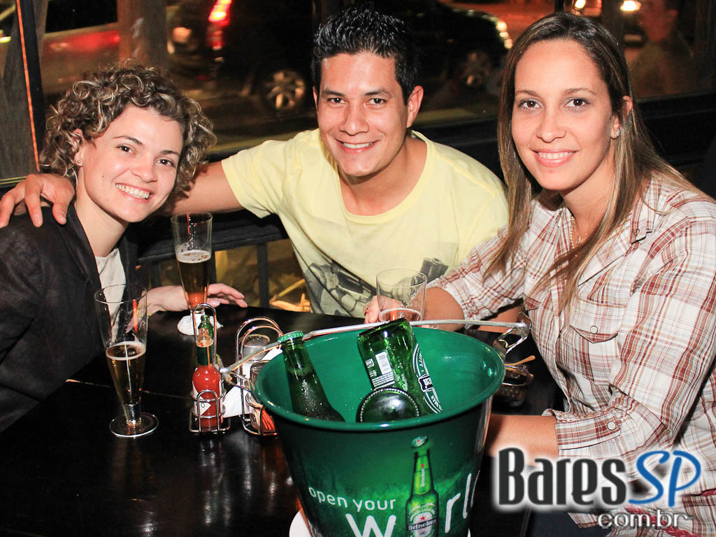 Banda Mandau apresentou show de Soul Music e Música Brasileira no Dona Flor Banda Mandau apresentou show de Soul Music e Música Brasileira no Dona Flor