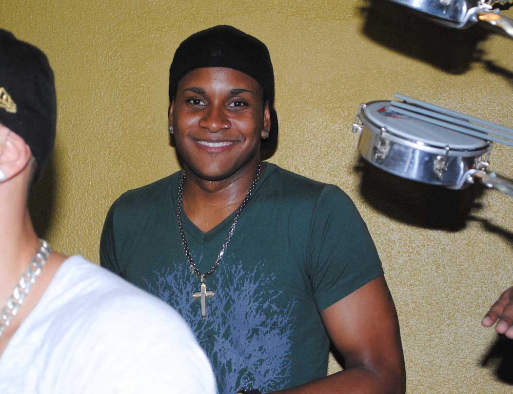 “Sambanejo “ na sexta-feira do Capella Beer “Sambanejo “ na sexta-feira do Capella Beer