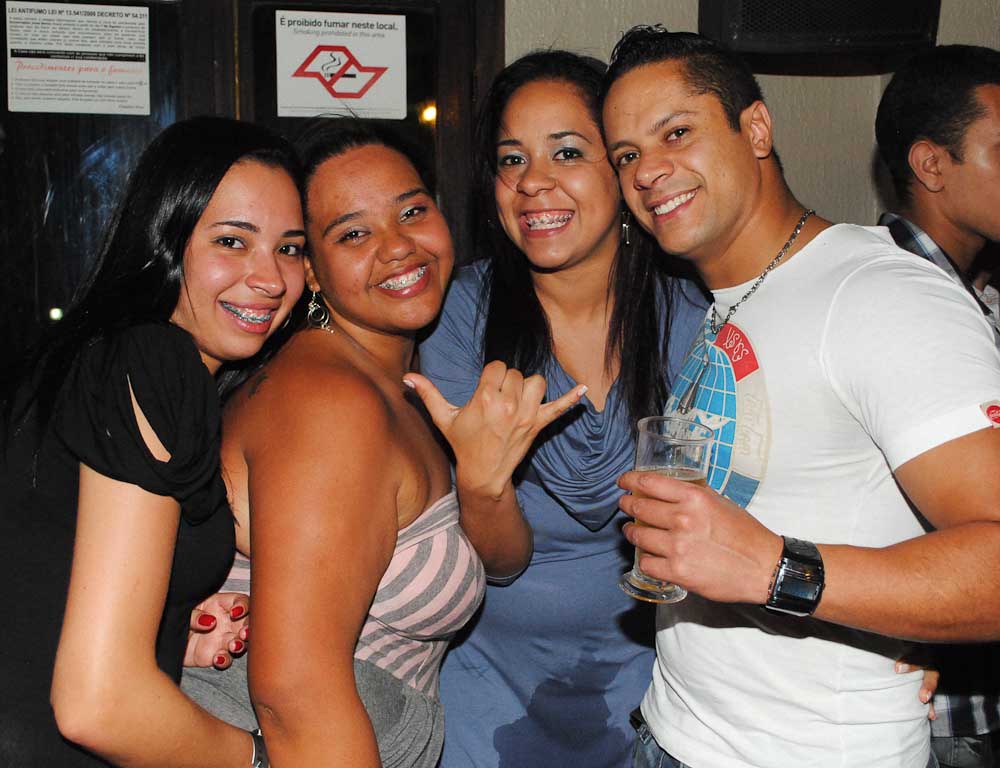 “Sambanejo “ na sexta-feira do Capella Beer “Sambanejo “ na sexta-feira do Capella Beer