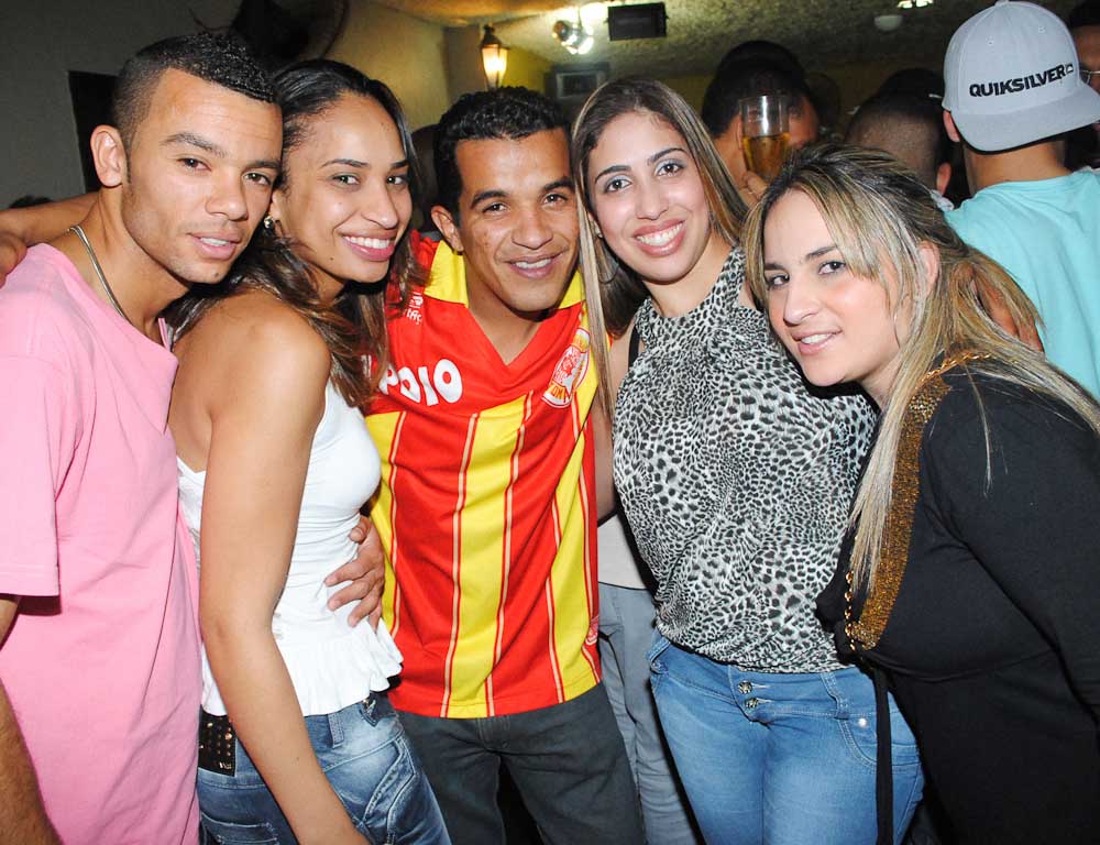 “Sambanejo “ na sexta-feira do Capella Beer “Sambanejo “ na sexta-feira do Capella Beer