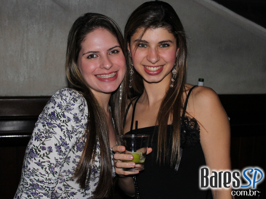 Os Opalas no Bleecker St. animaram a sexta Os Opalas no Bleecker St. animaram a sexta