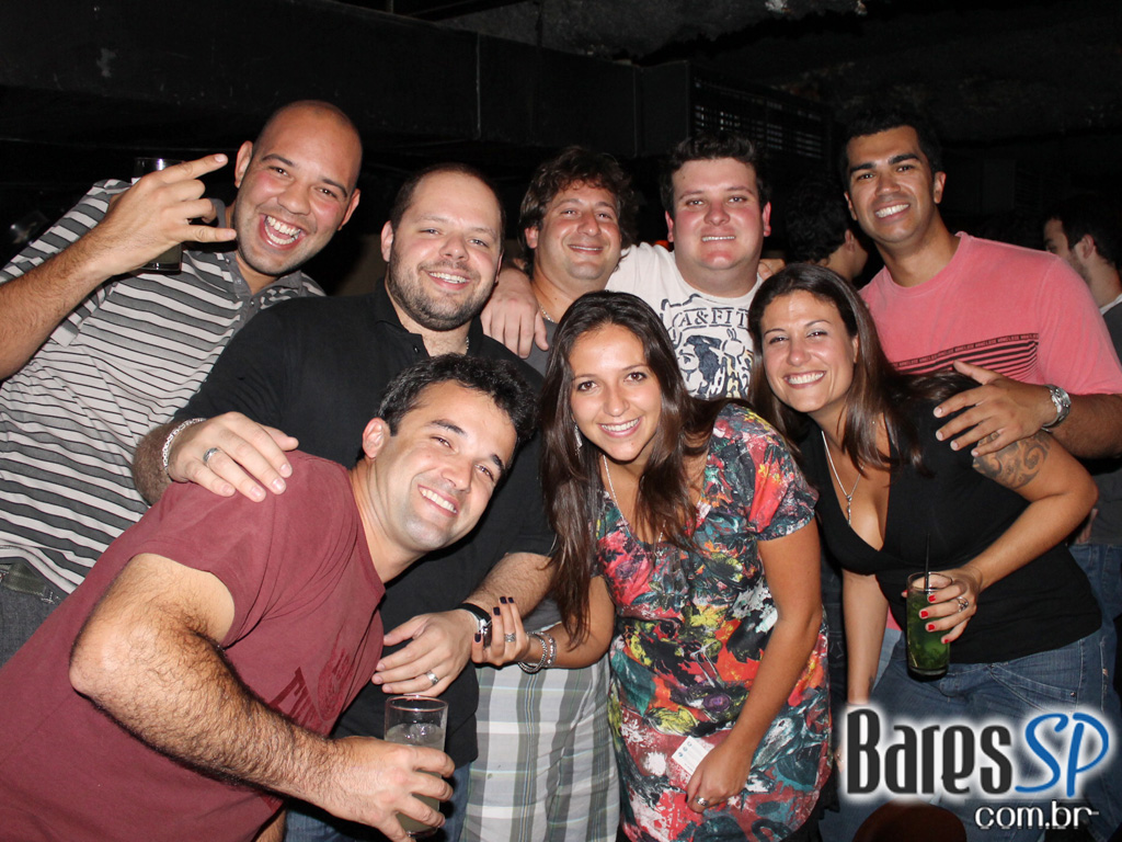 Os Opalas no Bleecker St. animaram a sexta Os Opalas no Bleecker St. animaram a sexta