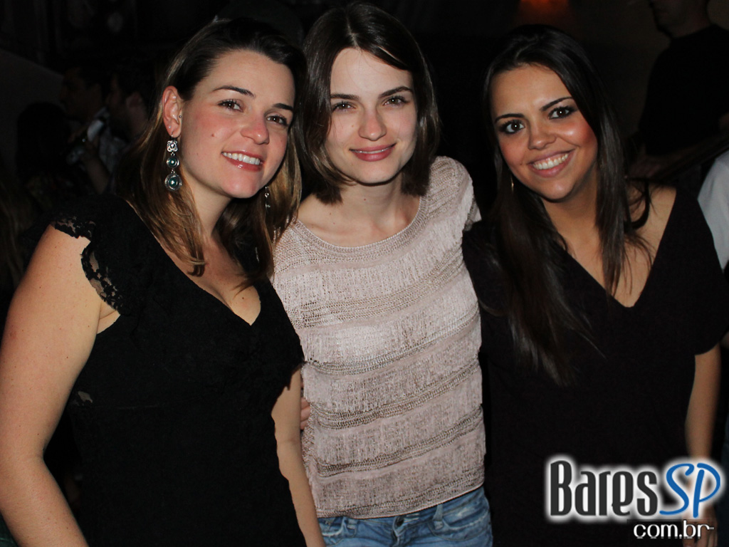 Os Opalas no Bleecker St. animaram a sexta Os Opalas no Bleecker St. animaram a sexta