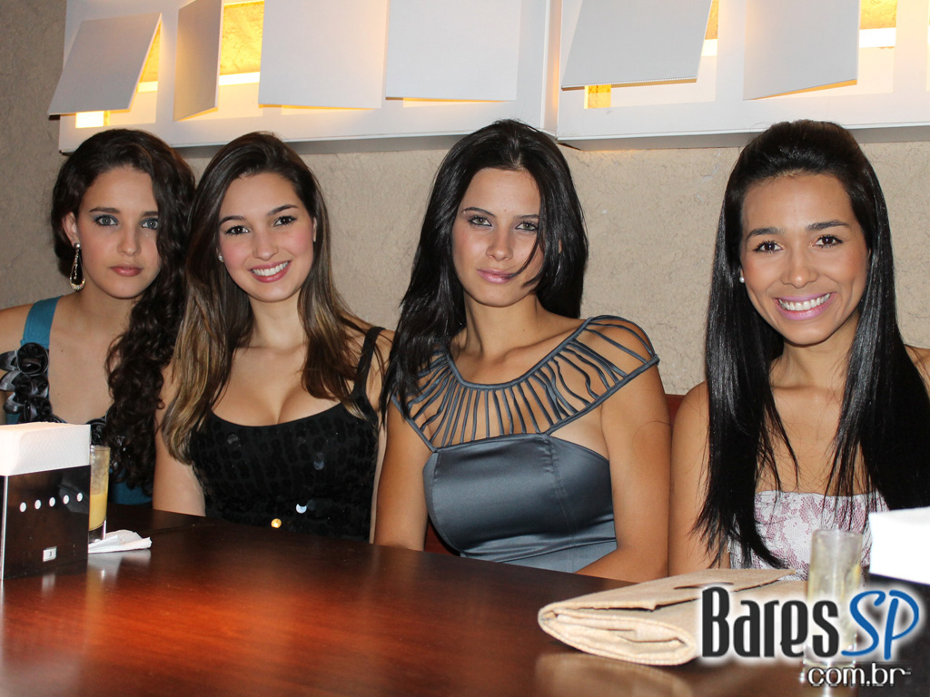 Inside Grill e Salad comemorou 1 anos na terça Inside Grill e Salad comemorou 1 anos na terça