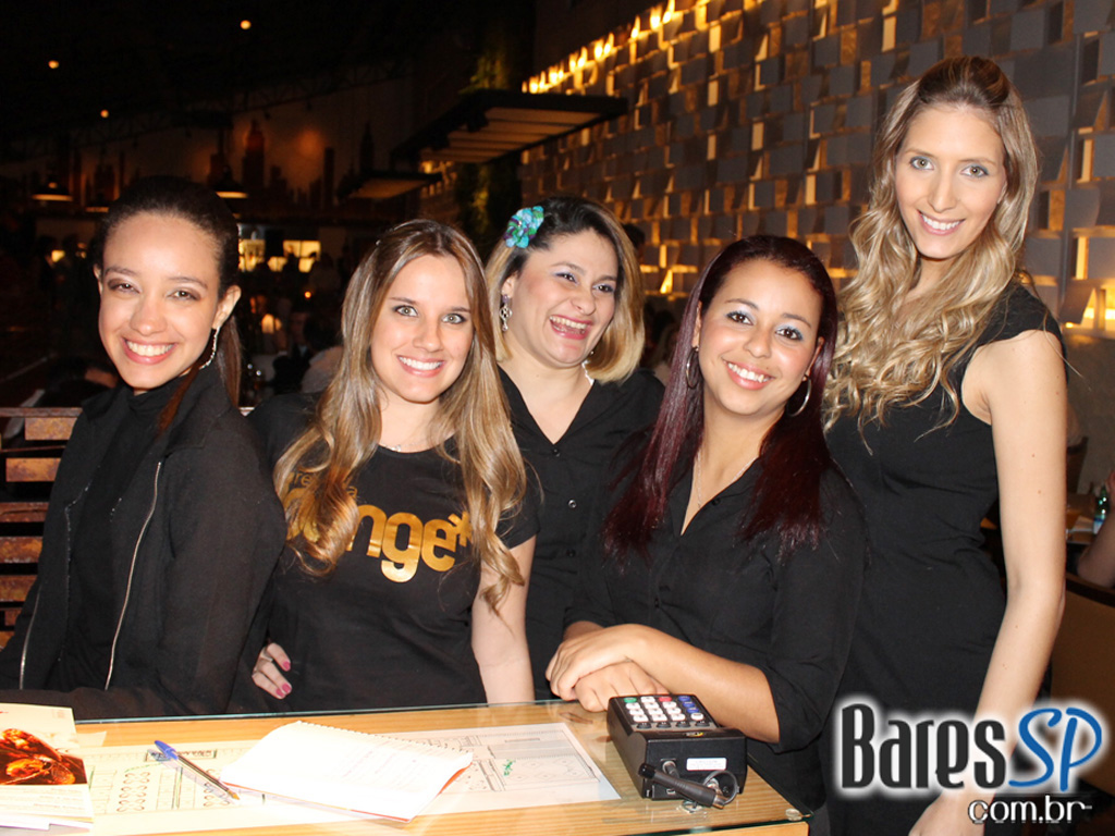 Inside Grill e Salad comemorou 1 anos na terça Inside Grill e Salad comemorou 1 anos na terça