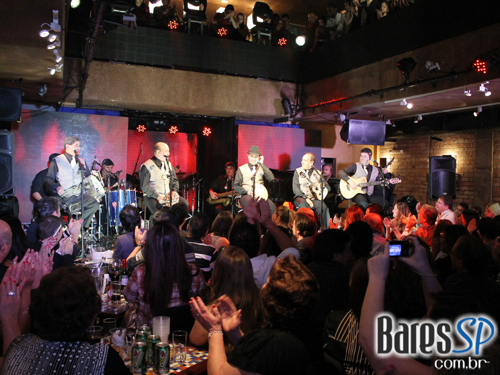 Demonios da Garoa realiza em show de gravação de seu 2º DVD no Tom Jazz Demonios da Garoa realiza em show de gravação de seu 2º DVD no Tom Jazz