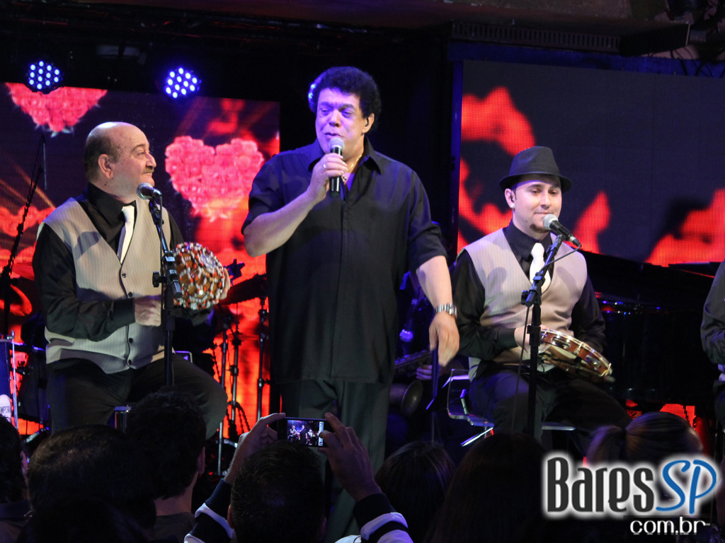Demonios da Garoa realiza em show de gravação de seu 2º DVD no Tom Jazz Demonios da Garoa realiza em show de gravação de seu 2º DVD no Tom Jazz