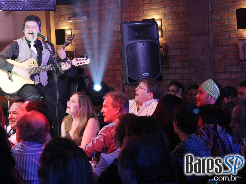 Demonios da Garoa realiza em show de gravação de seu 2º DVD no Tom Jazz Demonios da Garoa realiza em show de gravação de seu 2º DVD no Tom Jazz