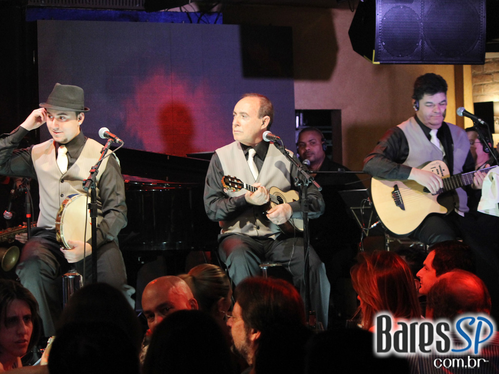 Demonios da Garoa realiza em show de gravação de seu 2º DVD no Tom Jazz Demonios da Garoa realiza em show de gravação de seu 2º DVD no Tom Jazz