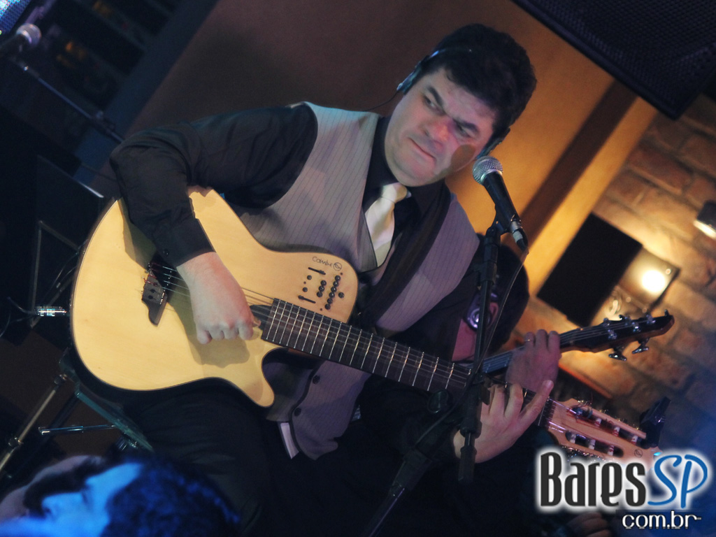 Demonios da Garoa realiza em show de gravação de seu 2º DVD no Tom Jazz Demonios da Garoa realiza em show de gravação de seu 2º DVD no Tom Jazz