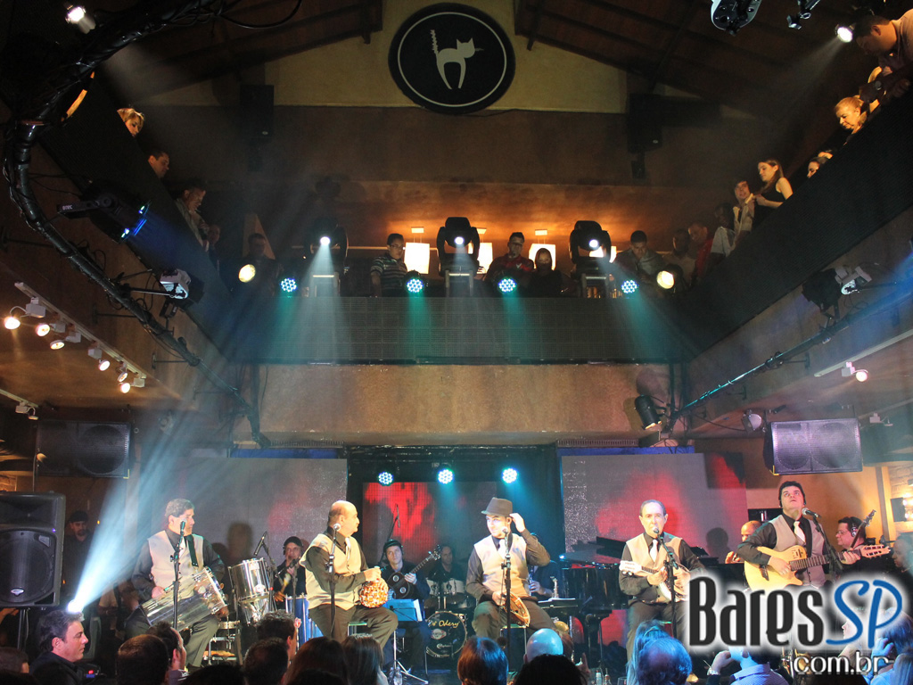Demonios da Garoa realiza em show de gravação de seu 2º DVD no Tom Jazz Demonios da Garoa realiza em show de gravação de seu 2º DVD no Tom Jazz