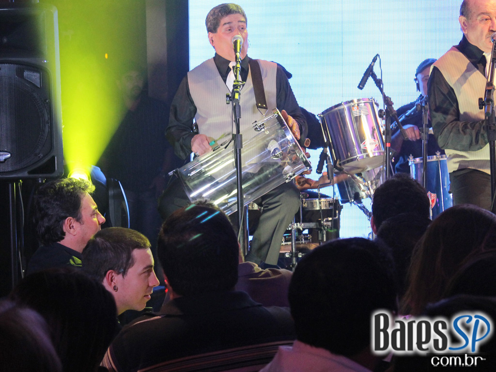 Demonios da Garoa realiza em show de gravação de seu 2º DVD no Tom Jazz Demonios da Garoa realiza em show de gravação de seu 2º DVD no Tom Jazz