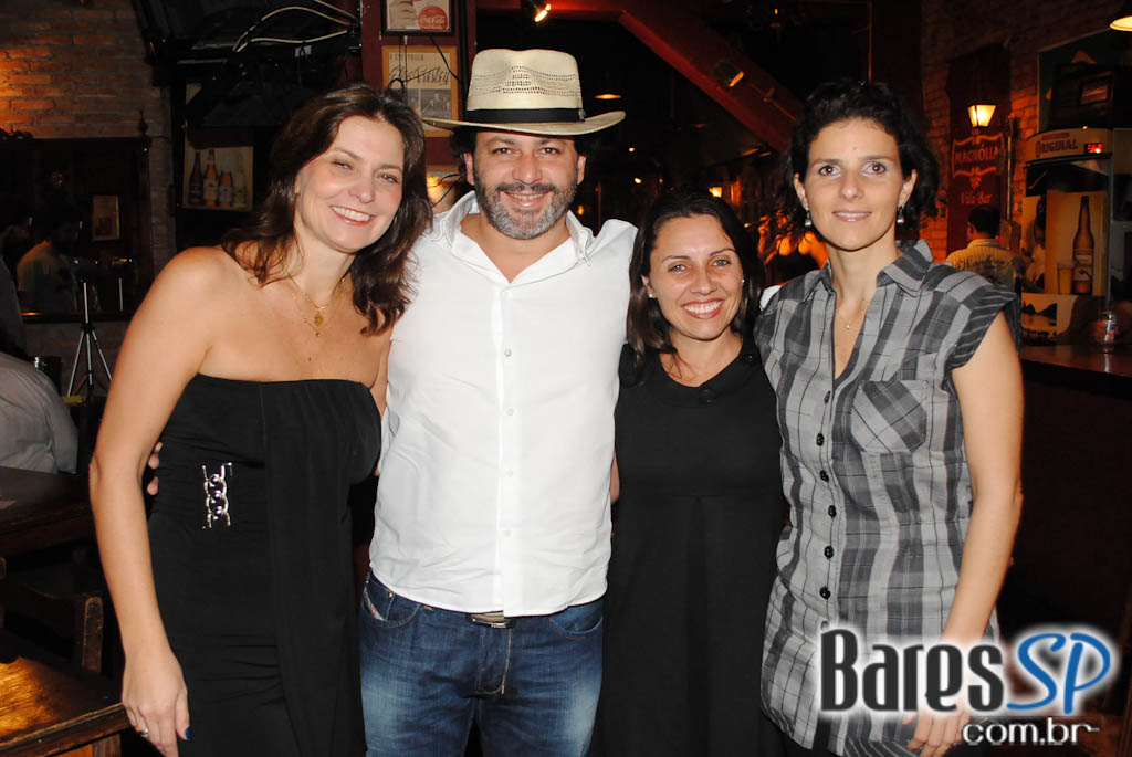 Baile de Gafieira no Aniversário de 6 anos do Magnólia Villa Bar Baile de Gafieira no Aniversário de 6 anos do Magnólia Villa Bar