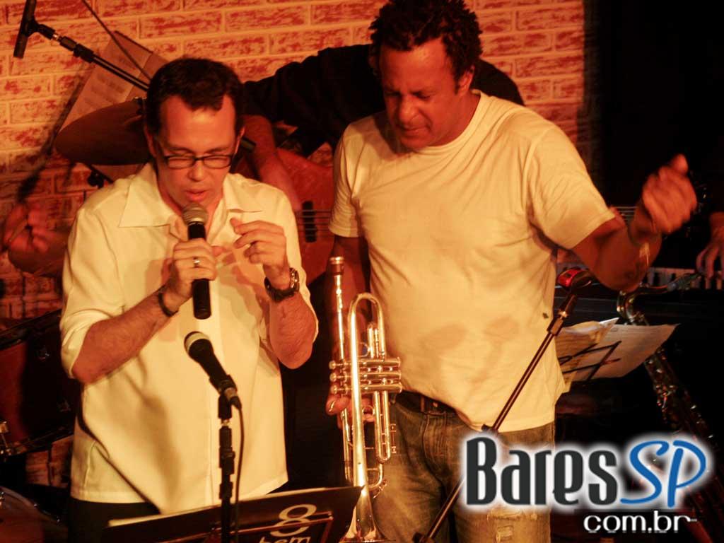 Banda Oito do Bem (Derico - Programa do Jô) no The Orleans Banda Oito do Bem (Derico - Programa do Jô) no The Orleans