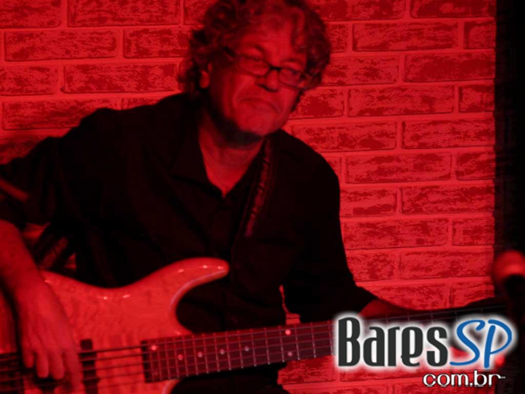 Banda Oito do Bem (Derico - Programa do Jô) no The Orleans Banda Oito do Bem (Derico - Programa do Jô) no The Orleans