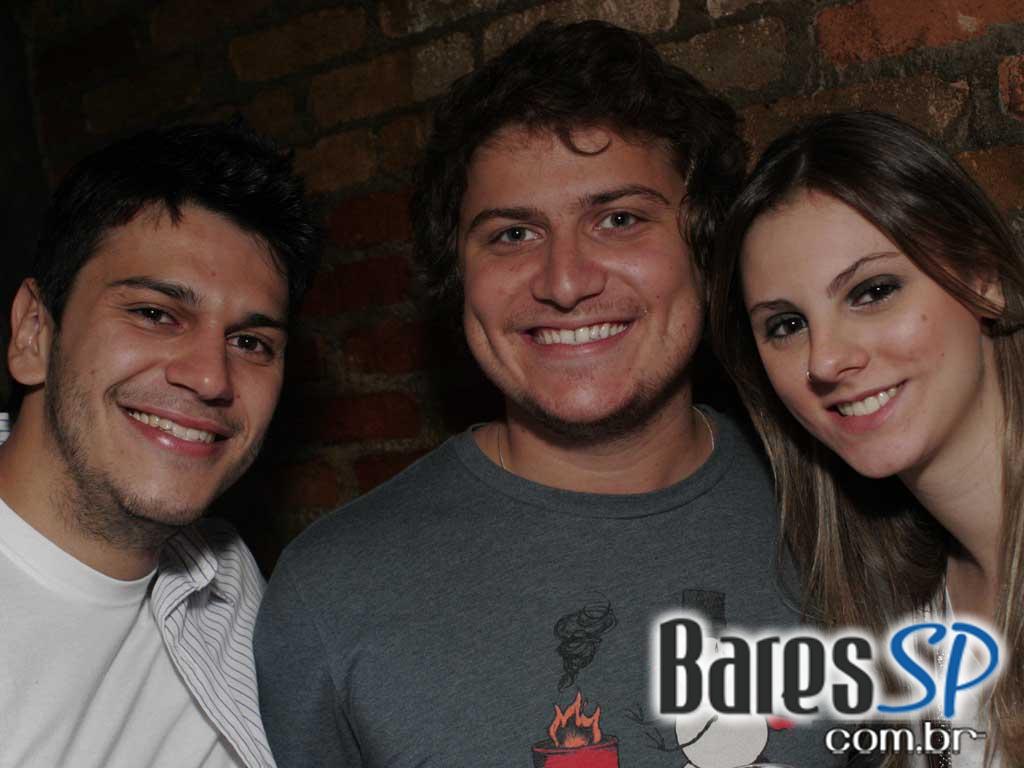 DJs Raphael Carneiro, Jason Salles e Marcel Colpanni animaram a noite de inauguração do Koo Club DJs Raphael Carneiro, Jason Salles e Marcel Colpanni animaram a noite de inauguração do Koo Club