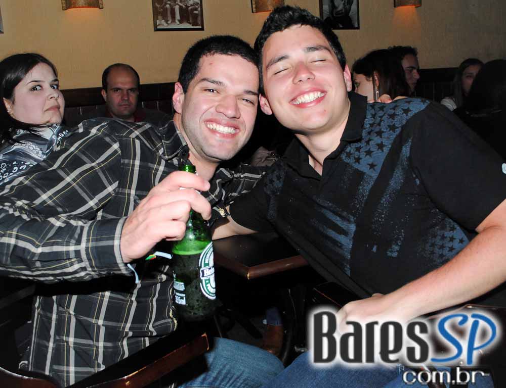 Bleecker St. recebeu os grandes sucessos da Grooveria Bleecker St. recebeu os grandes sucessos da Grooveria